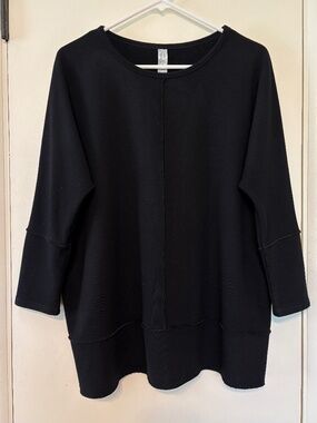 Spanx #50171R Women's Dolman 3/4-Sleeve Perfect Length Shirt Top M Very Black